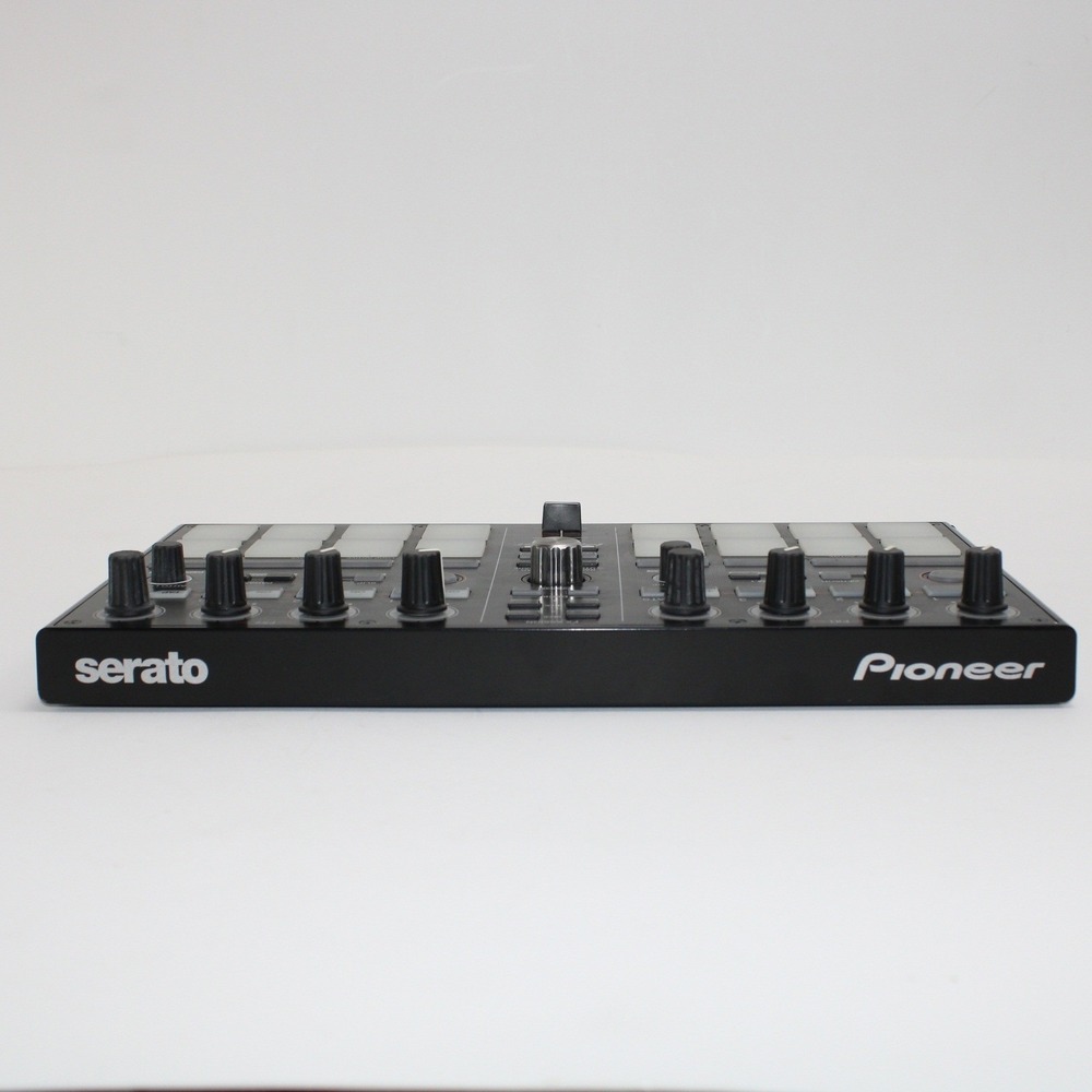Pioneer DDJ SP1 DJ Controller Serato Pro Pad Performance Controller - Picture 4 of 9